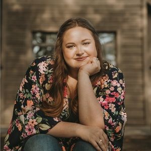 Meet your Posher, Carrie